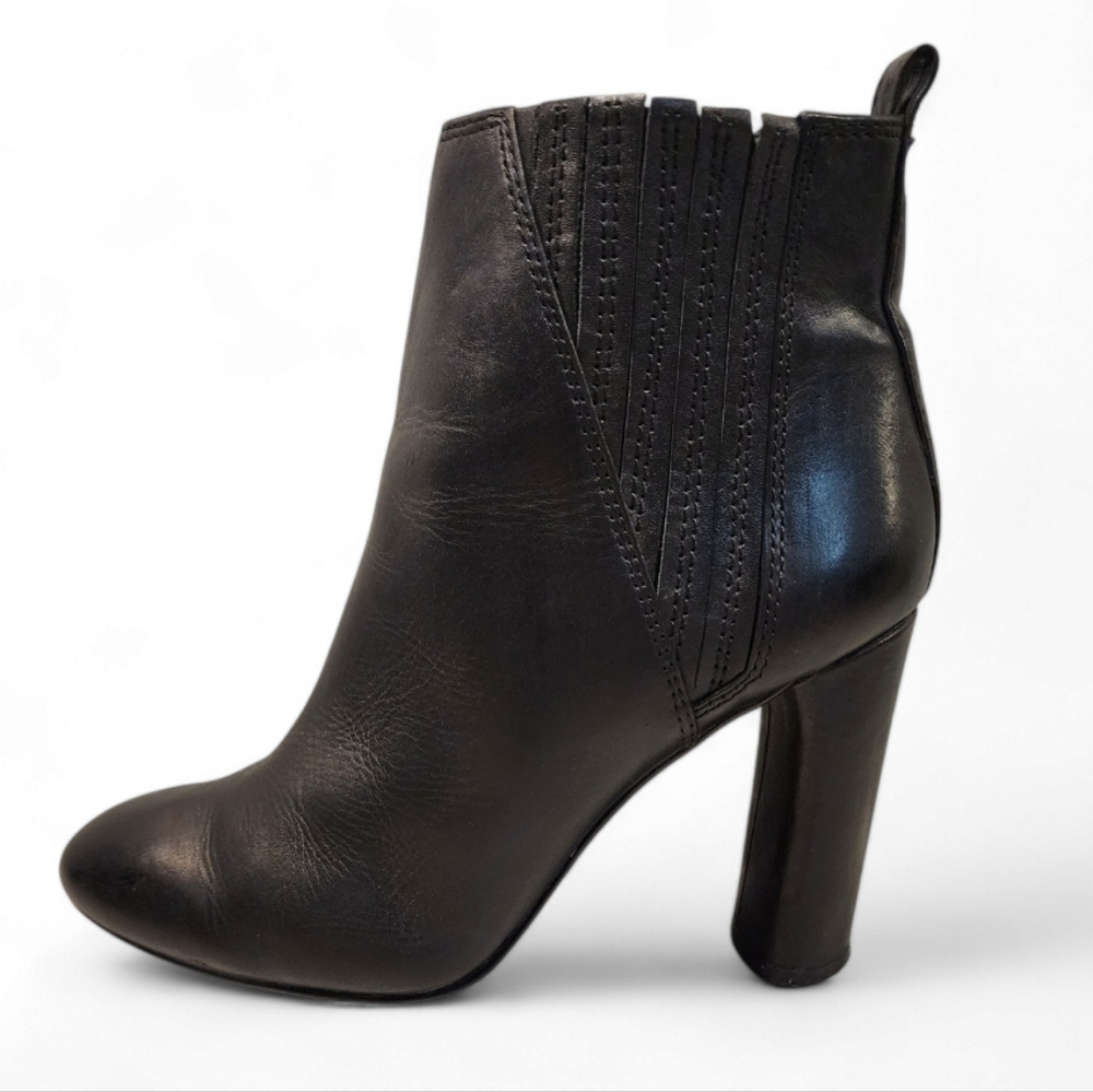 Vince Camuto leather block heel boots